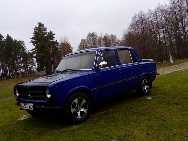 Синій ВАЗ 2101, об'ємом двигуна 15 л та пробігом 260 тис. км за 1100 $, фото 3 на Automoto.ua