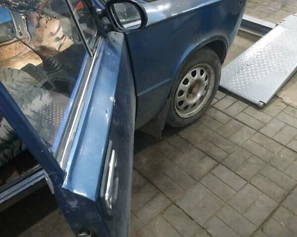 Синий ВАЗ 2101, объемом двигателя 0 л и пробегом 122 тыс. км за 350 $, фото 2 на Automoto.ua