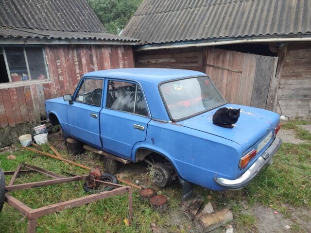 ВАЗ 2101 1976 в Коростене на Automoto.ua Синий ВАЗ 2101, объемом двигателя 1.3 л и пробегом 90 тыс. км за 263 $, фото 3 на Automoto.ua