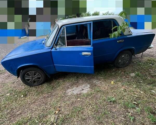Синий ВАЗ 2101, объемом двигателя 0 л и пробегом 100 тыс. км за 600 $, фото 3 на Automoto.ua
