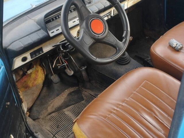 Синий ВАЗ 2101, объемом двигателя 1 л и пробегом 300 тыс. км за 200 $, фото 5 на Automoto.ua
