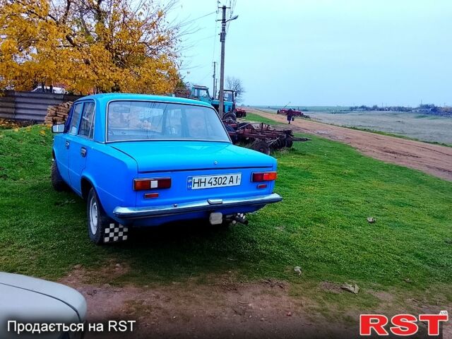 Синий ВАЗ 2101, объемом двигателя 1.2 л и пробегом 300 тыс. км за 700 $, фото 1 на Automoto.ua