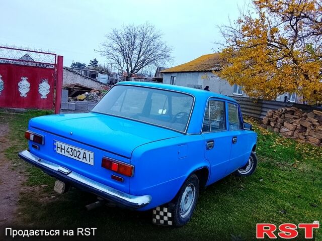 Синий ВАЗ 2101, объемом двигателя 1.2 л и пробегом 300 тыс. км за 700 $, фото 2 на Automoto.ua