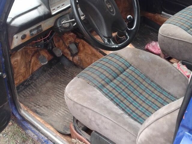 Синий ВАЗ 2101, объемом двигателя 1.3 л и пробегом 150 тыс. км за 303 $, фото 6 на Automoto.ua