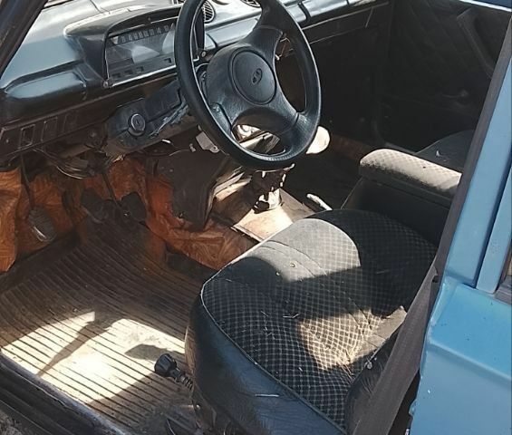 Синий ВАЗ 2101, объемом двигателя 0 л и пробегом 300 тыс. км за 255 $, фото 3 на Automoto.ua