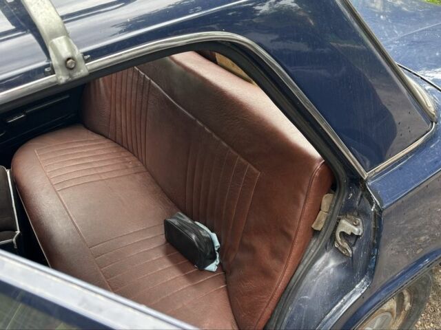 Синий ВАЗ 2101, объемом двигателя 1.3 л и пробегом 200 тыс. км за 356 $, фото 4 на Automoto.ua