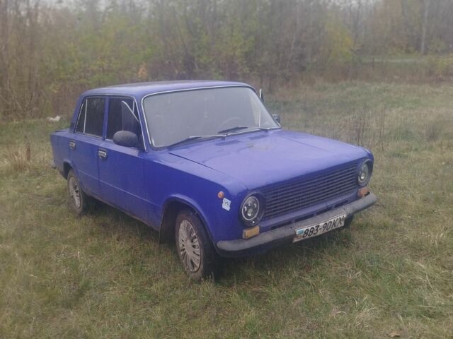 Синий ВАЗ 2101, объемом двигателя 0 л и пробегом 250 тыс. км за 417 $, фото 2 на Automoto.ua