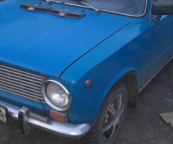 Синий ВАЗ 2101, объемом двигателя 0 л и пробегом 10 тыс. км за 15000 $, фото 8 на Automoto.ua