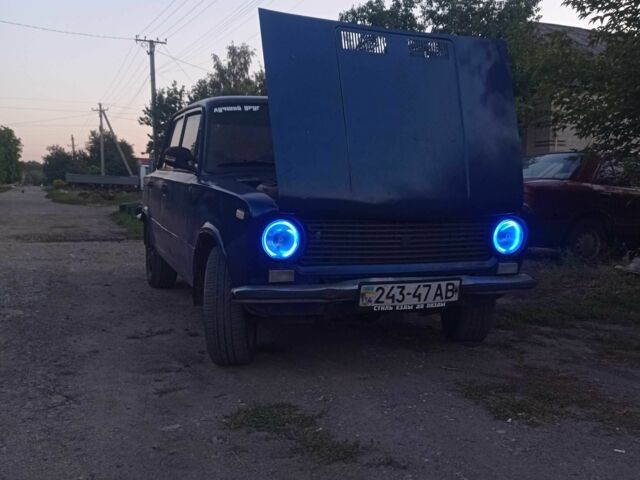 Синий ВАЗ 2101, объемом двигателя 1.5 л и пробегом 400 тыс. км за 1850 $, фото 5 на Automoto.ua
