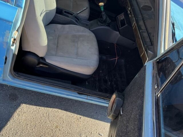 Синий ВАЗ 2101, объемом двигателя 1.3 л и пробегом 350 тыс. км за 477 $, фото 3 на Automoto.ua