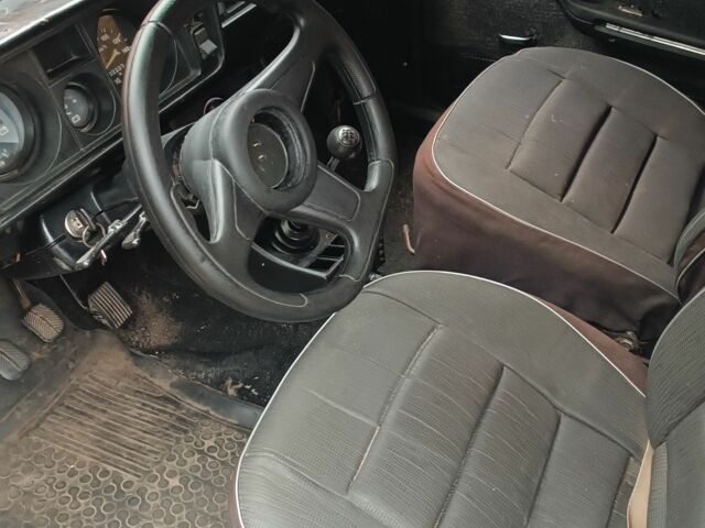 ВАЗ 2101 1983 в Первомайск на Automoto.ua Синий ВАЗ 2101, объемом двигателя 1 л и пробегом 100 тыс. км за 400 $, фото 4 на Automoto.ua