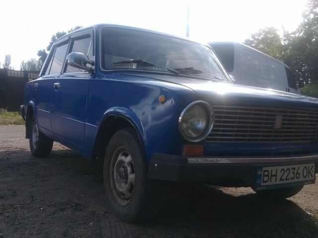 Синий ВАЗ 2101, объемом двигателя 1.2 л и пробегом 200 тыс. км за 800 $, фото 1 на Automoto.ua