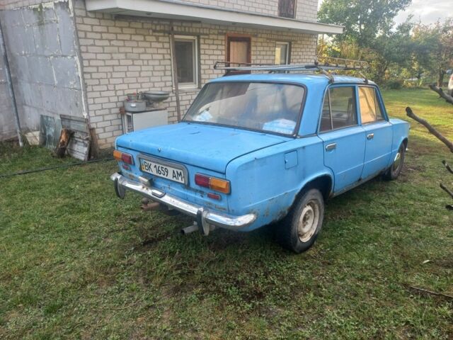 Синий ВАЗ 2101, объемом двигателя 0 л и пробегом 100 тыс. км за 479 $, фото 3 на Automoto.ua