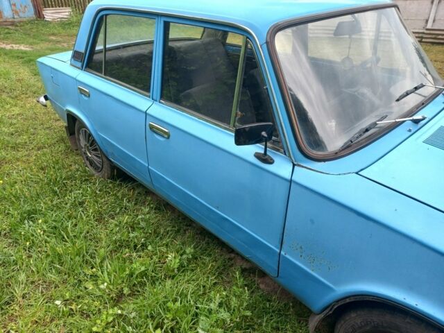 Синий ВАЗ 2101, объемом двигателя 1.2 л и пробегом 70 тыс. км за 650 $, фото 2 на Automoto.ua
