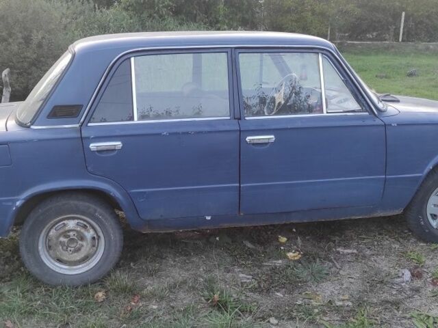 Синий ВАЗ 2101, объемом двигателя 0 л и пробегом 33 тыс. км за 14000 $, фото 5 на Automoto.ua