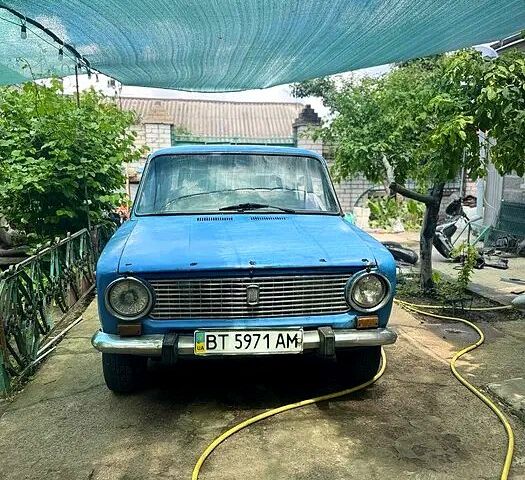 Синий ВАЗ 2101, объемом двигателя 1.3 л и пробегом 150 тыс. км за 380 $, фото 3 на Automoto.ua