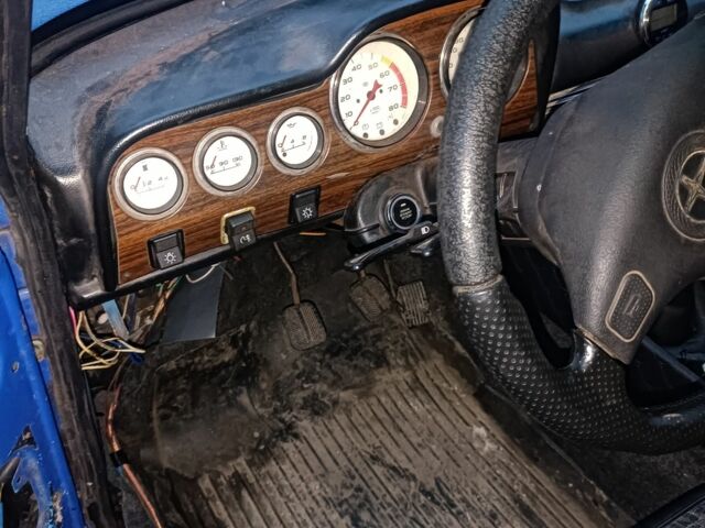 Синий ВАЗ 2101, объемом двигателя 1 л и пробегом 1000 тыс. км за 591 $, фото 5 на Automoto.ua
