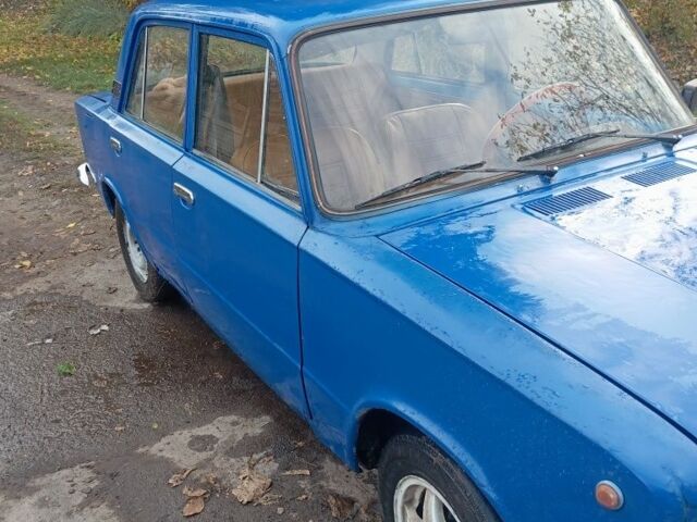 Синий ВАЗ 2101, объемом двигателя 0 л и пробегом 222 тыс. км за 433 $, фото 3 на Automoto.ua