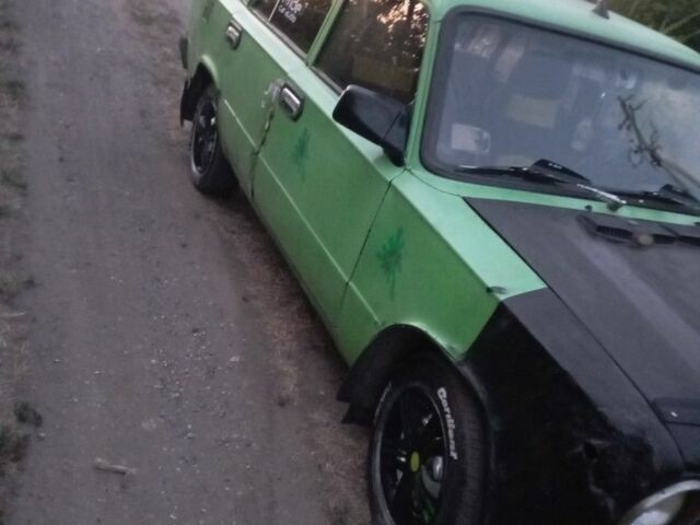 Зеленый ВАЗ 2101, объемом двигателя 1.2 л и пробегом 1000 тыс. км за 362 $, фото 4 на Automoto.ua