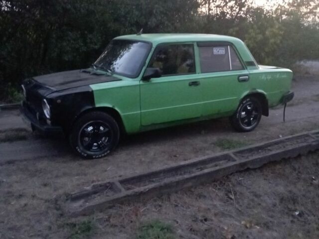 Зеленый ВАЗ 2101, объемом двигателя 1.2 л и пробегом 1000 тыс. км за 362 $, фото 1 на Automoto.ua