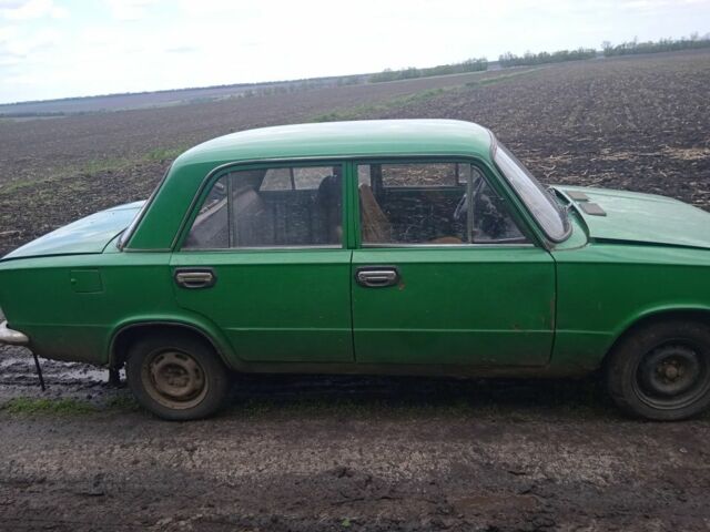 Зеленый ВАЗ 2101, объемом двигателя 1 л и пробегом 89 тыс. км за 315 $, фото 2 на Automoto.ua