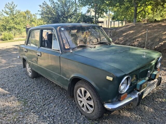 Зелений ВАЗ 2101, об'ємом двигуна 0 л та пробігом 300 тис. км за 12000 $, фото 3 на Automoto.ua