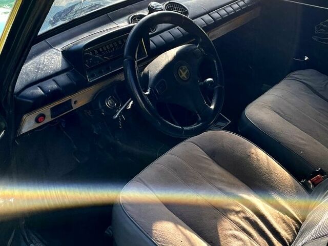 Зелений ВАЗ 2101, об'ємом двигуна 1.2 л та пробігом 300 тис. км за 800 $, фото 4 на Automoto.ua