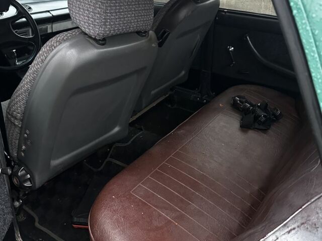 Зеленый ВАЗ 2101, объемом двигателя 1.5 л и пробегом 200 тыс. км за 800 $, фото 7 на Automoto.ua