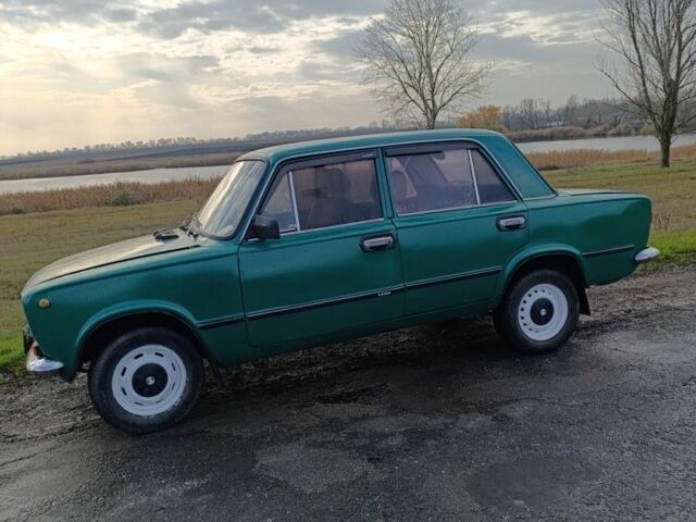 Зеленый ВАЗ 2101, объемом двигателя 1.2 л и пробегом 200 тыс. км за 700 $, фото 3 на Automoto.ua