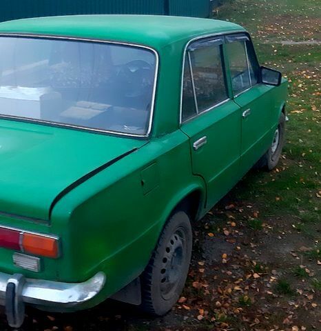 Зелений ВАЗ 2101, об'ємом двигуна 1.2 л та пробігом 0 тис. км за 360 $, фото 2 на Automoto.ua