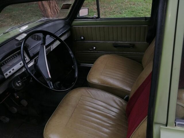 Зеленый ВАЗ 2101, объемом двигателя 1.2 л и пробегом 136 тыс. км за 596 $, фото 11 на Automoto.ua