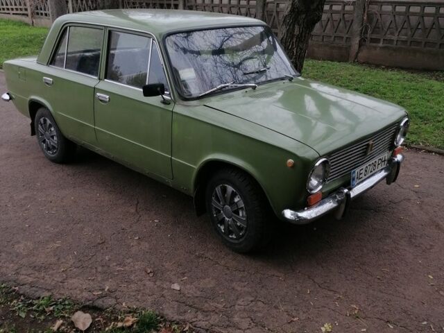 Зеленый ВАЗ 2101, объемом двигателя 1.2 л и пробегом 136 тыс. км за 596 $, фото 3 на Automoto.ua