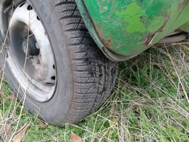 Зеленый ВАЗ 2101, объемом двигателя 0 л и пробегом 100 тыс. км за 366 $, фото 3 на Automoto.ua