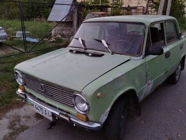 ВАЗ 2101 1975 в Радомышле на Automoto.ua Зеленый ВАЗ 2101, объемом двигателя 1 л и пробегом 120 тыс. км за 500 $, фото 12 на Automoto.ua
