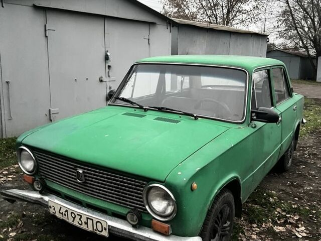 Зеленый ВАЗ 2101, объемом двигателя 1.2 л и пробегом 1 тыс. км за 368 $, фото 1 на Automoto.ua