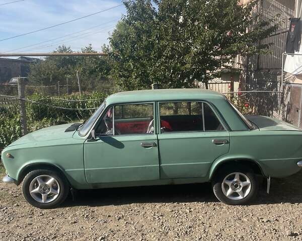 Зеленый ВАЗ 2101, объемом двигателя 0 л и пробегом 777 тыс. км за 700 $, фото 2 на Automoto.ua