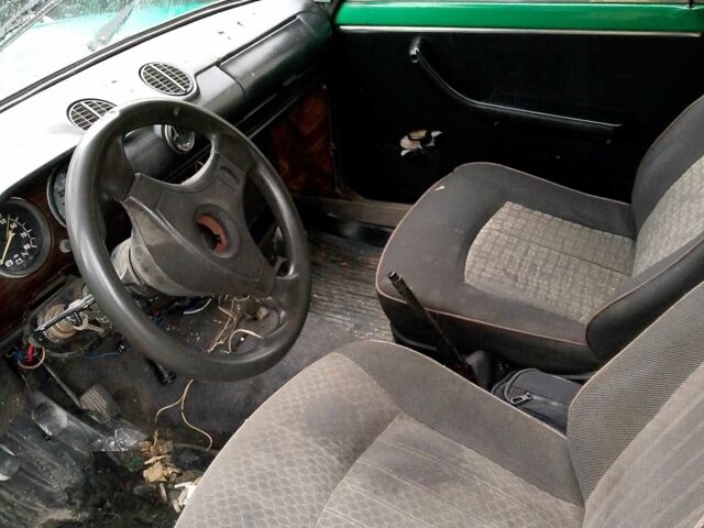 Зелений ВАЗ 2101, об'ємом двигуна 1.2 л та пробігом 300 тис. км за 238 $, фото 3 на Automoto.ua
