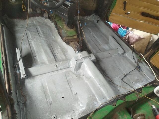 Зеленый ВАЗ 2101, объемом двигателя 1.3 л и пробегом 81 тыс. км за 680 $, фото 7 на Automoto.ua