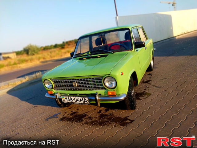 Зеленый ВАЗ 2101, объемом двигателя 1.2 л и пробегом 350 тыс. км за 500 $, фото 5 на Automoto.ua