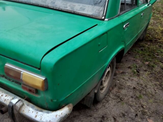 Зеленый ВАЗ 2101, объемом двигателя 1.2 л и пробегом 200 тыс. км за 500 $, фото 1 на Automoto.ua