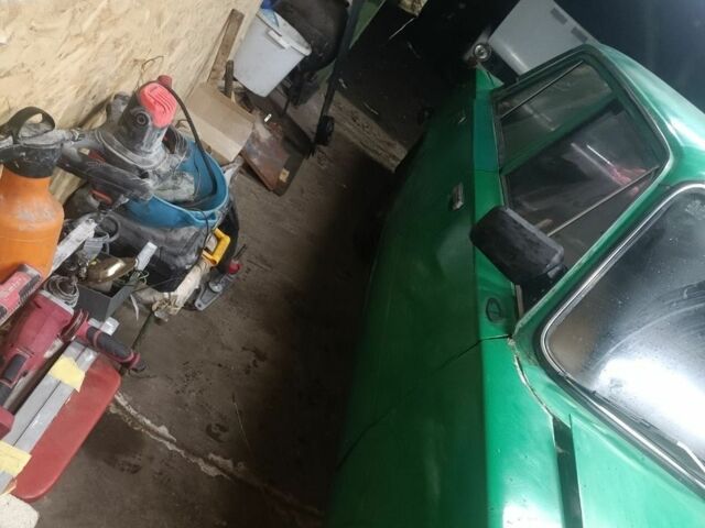 Зеленый ВАЗ 2101, объемом двигателя 1.3 л и пробегом 382 тыс. км за 360 $, фото 2 на Automoto.ua