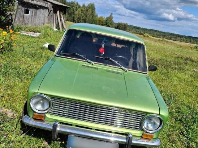 Зеленый ВАЗ 2101, объемом двигателя 1.3 л и пробегом 200 тыс. км за 31000 $, фото 2 на Automoto.ua
