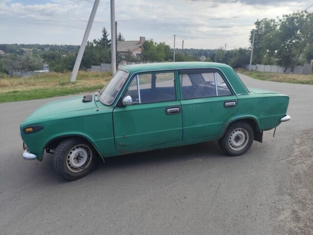 Зеленый ВАЗ 2101, объемом двигателя 1.2 л и пробегом 400 тыс. км за 409 $, фото 1 на Automoto.ua
