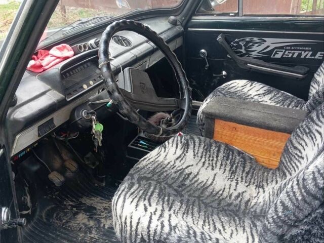 Зеленый ВАЗ 2101, объемом двигателя 1 л и пробегом 7 тыс. км за 400 $, фото 7 на Automoto.ua