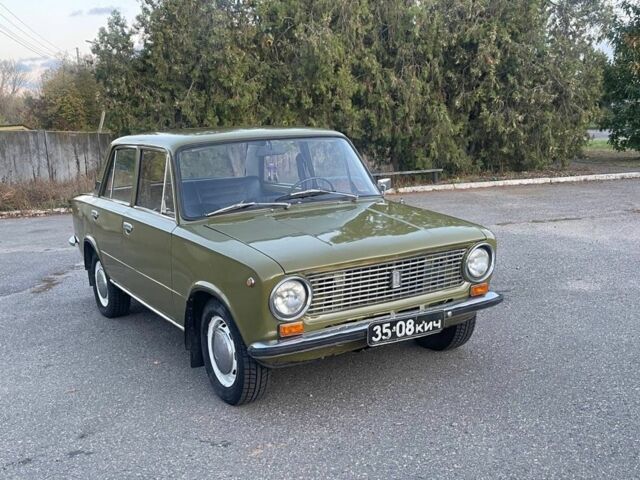 Зеленый ВАЗ 2101, объемом двигателя 1.3 л и пробегом 65 тыс. км за 1250 $, фото 2 на Automoto.ua