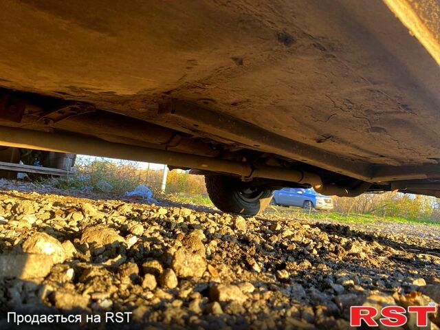 Зеленый ВАЗ 2101, объемом двигателя 1.3 л и пробегом 200 тыс. км за 500 $, фото 4 на Automoto.ua