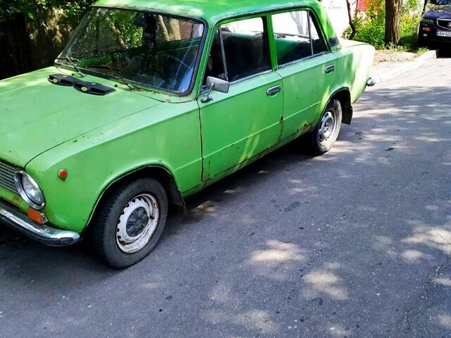 Зеленый ВАЗ 2101, объемом двигателя 1.2 л и пробегом 79 тыс. км за 420 $, фото 2 на Automoto.ua