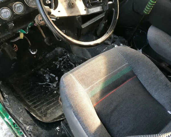 Зеленый ВАЗ 2101, объемом двигателя 1.3 л и пробегом 200 тыс. км за 360 $, фото 3 на Automoto.ua