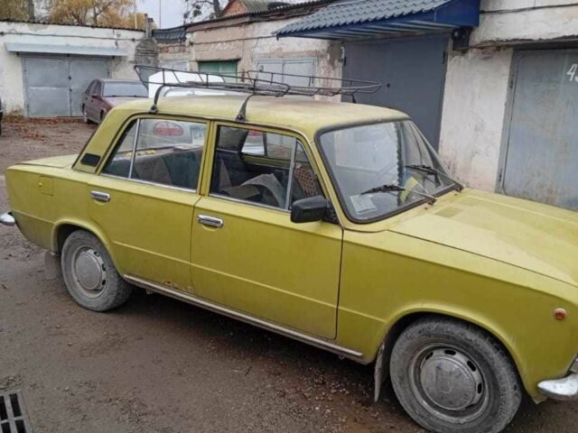 Зеленый ВАЗ 2101, объемом двигателя 1.5 л и пробегом 45 тыс. км за 500 $, фото 2 на Automoto.ua