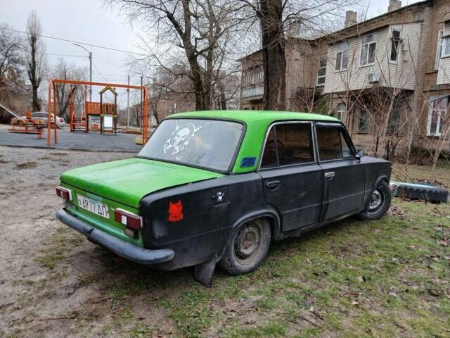 Зеленый ВАЗ 2101, объемом двигателя 1.6 л и пробегом 777 тыс. км за 400 $, фото 3 на Automoto.ua
